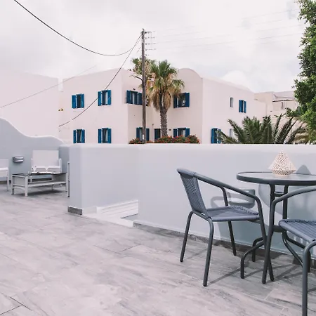 Oasis Suites Fira